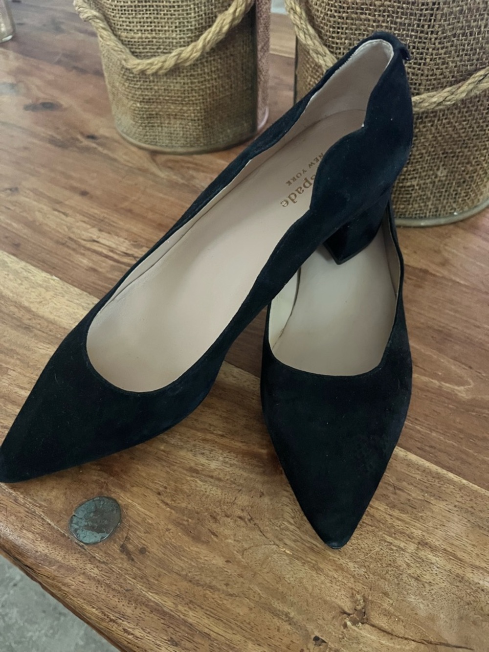 kate spade Yasmin Black Pointed-Toe Suede square heel shoes - Picture 2 of 6